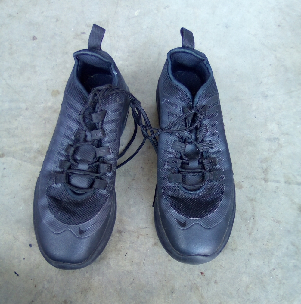 Nike Black Athletic Shoes